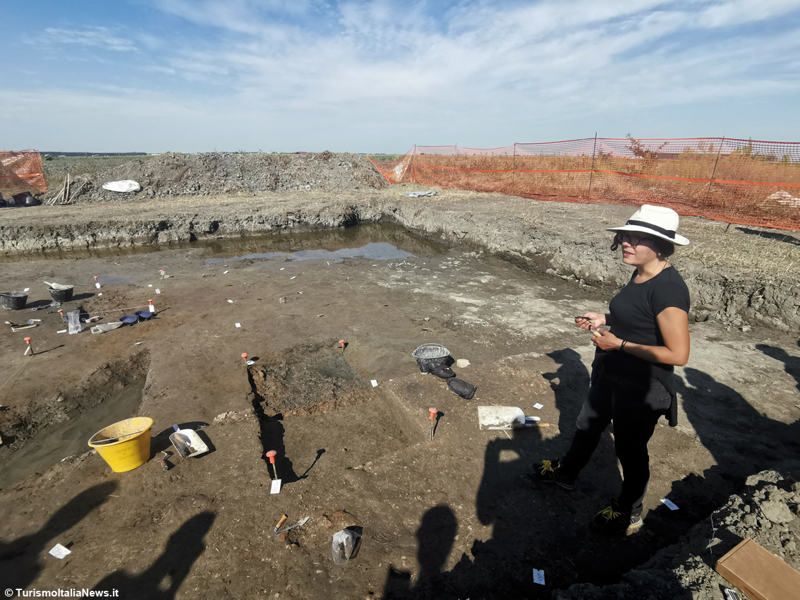 Gli scavi archeologici nella zona di San Basilio, con la professoressa Silvia Paltineri