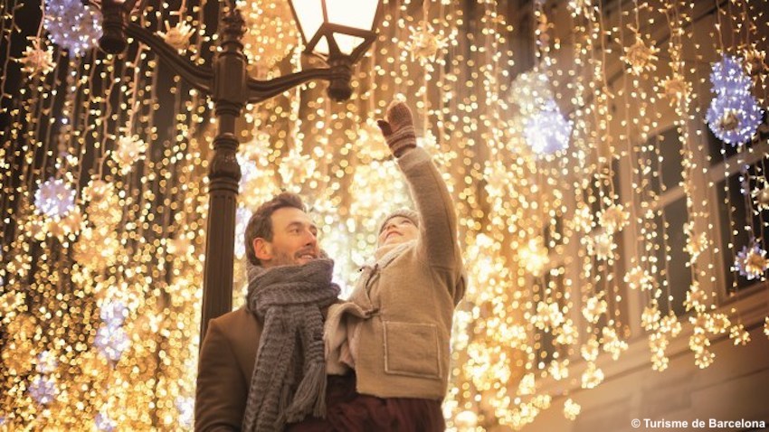 I 10 buoni motivi per festeggiare il Natale a Barcellona sotto la buona Stella dell'ultima torre della Sagrada Família