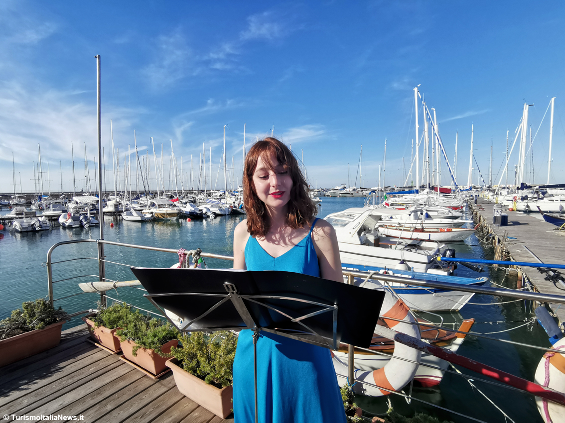 Una visita esperienziale nei “moletti” di Civitanova Marche: storia e tradizione, passione e amore, mare e di persone