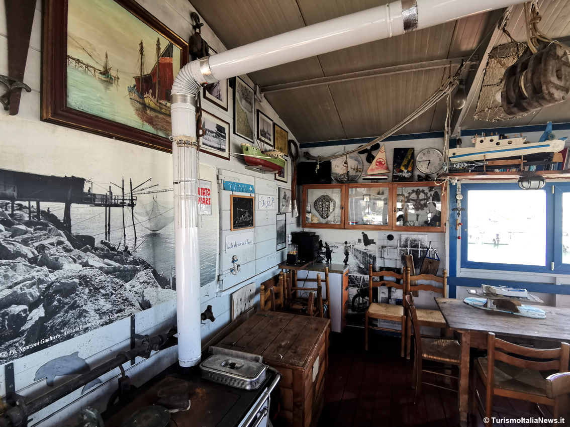 Una visita esperienziale nei “moletti” di Civitanova Marche: storia e tradizione, passione e amore, mare e di persone