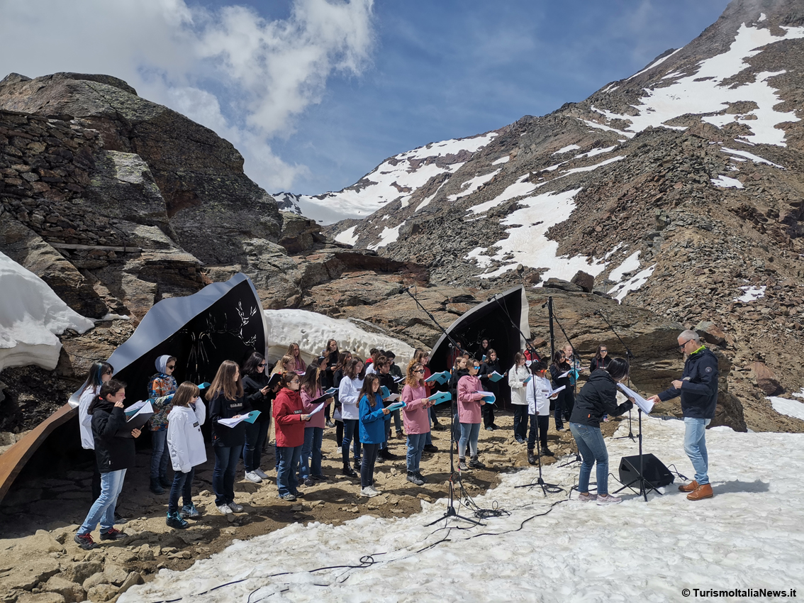 Musica e sensazioni sul “tetto” della Val di Sole: a Pejo 3000 l’incredibile scultura che fa sognare a occhi aperti