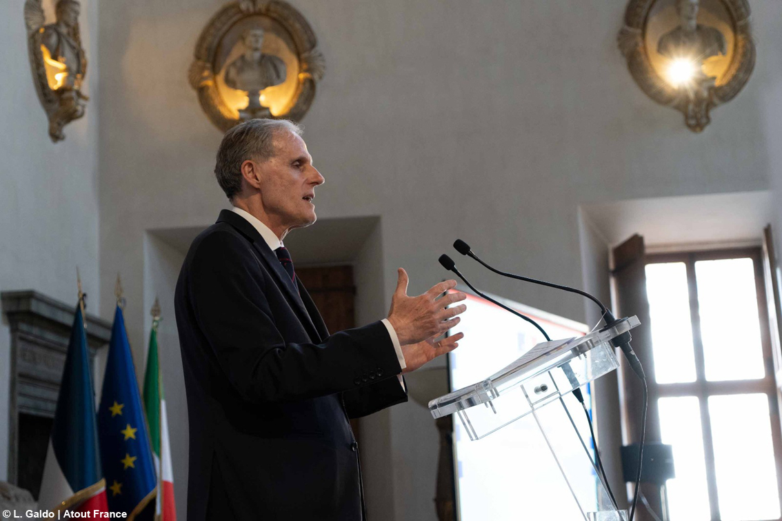 ) Il turismo sostenibile è proprio il filo conduttore nella campagna ufficiale del Turismo Francese #ExploreFrance