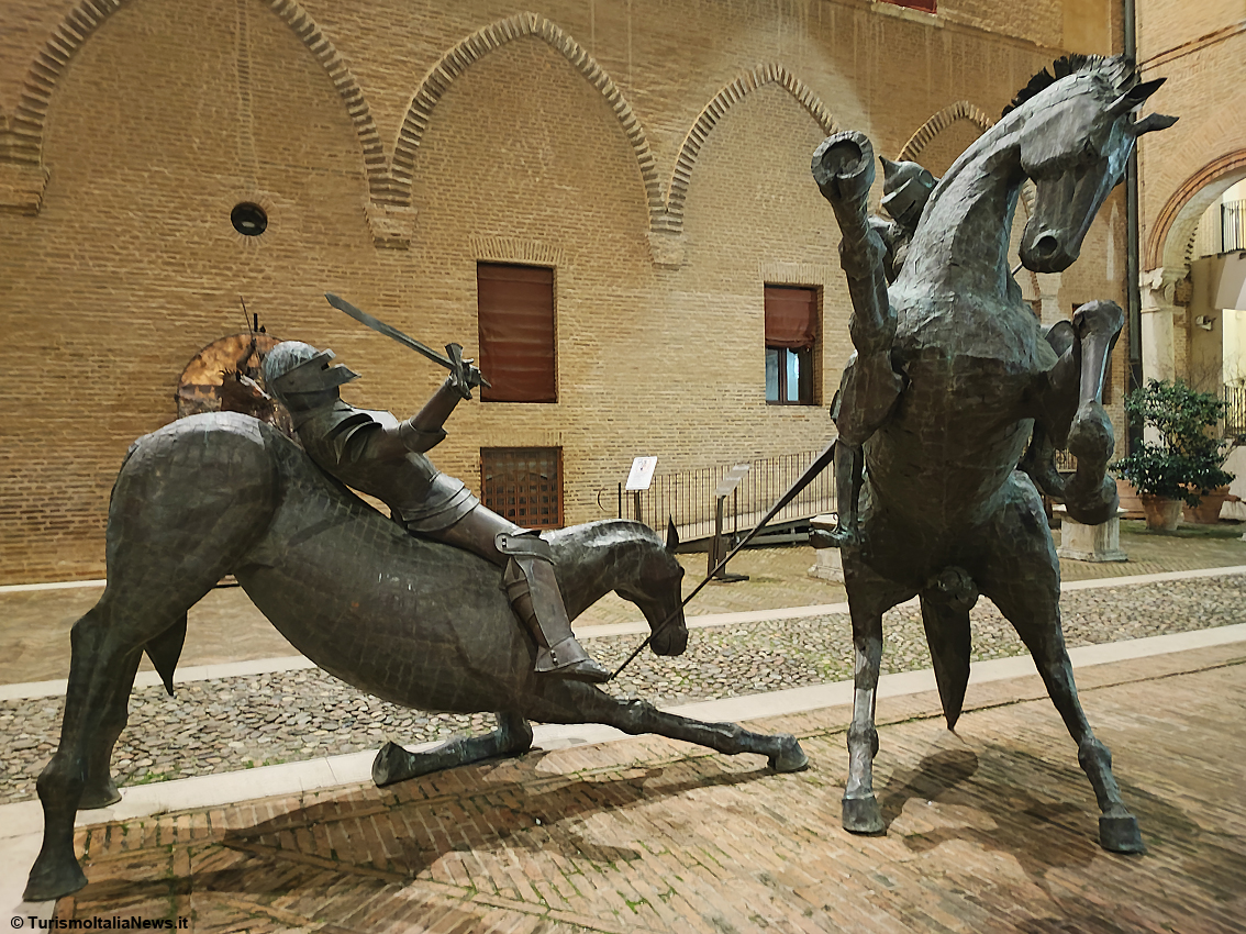 Ferrara, il fantastico mondo cavalleresco dell’Orlando Furioso prende vita nella Corte del Castello Estense