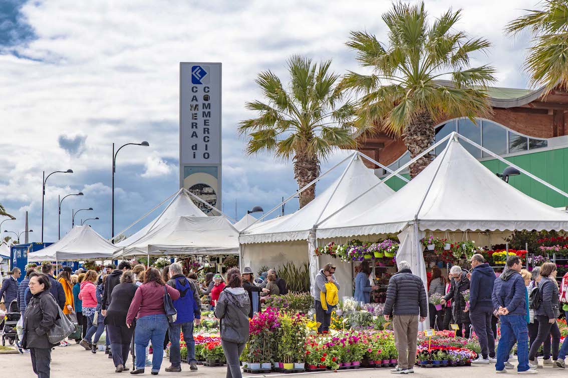 Al porto turistico di Pescara torna la mostra del fiore Florviva: 150 espositori anche dall’estero