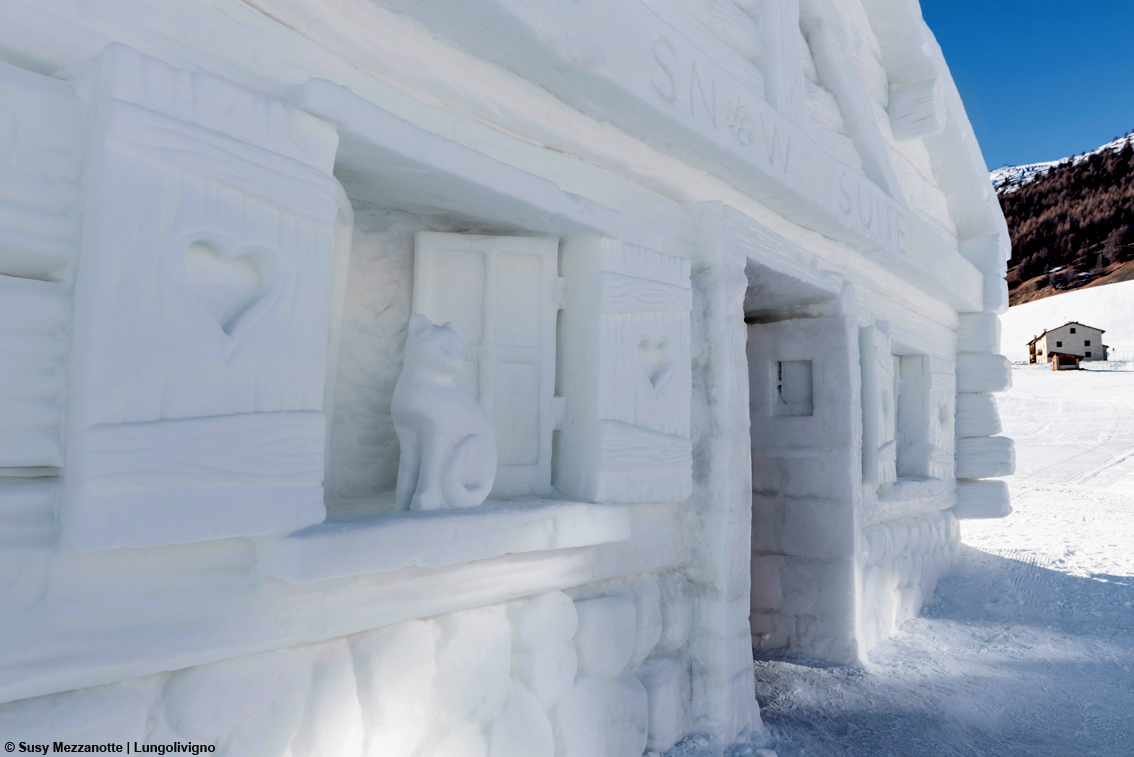 Snow Dream Experience, notte glaciale a 1.816 metri: a Livigno lo chalet di neve realizzato dall’artista livignasca Vania Cusini