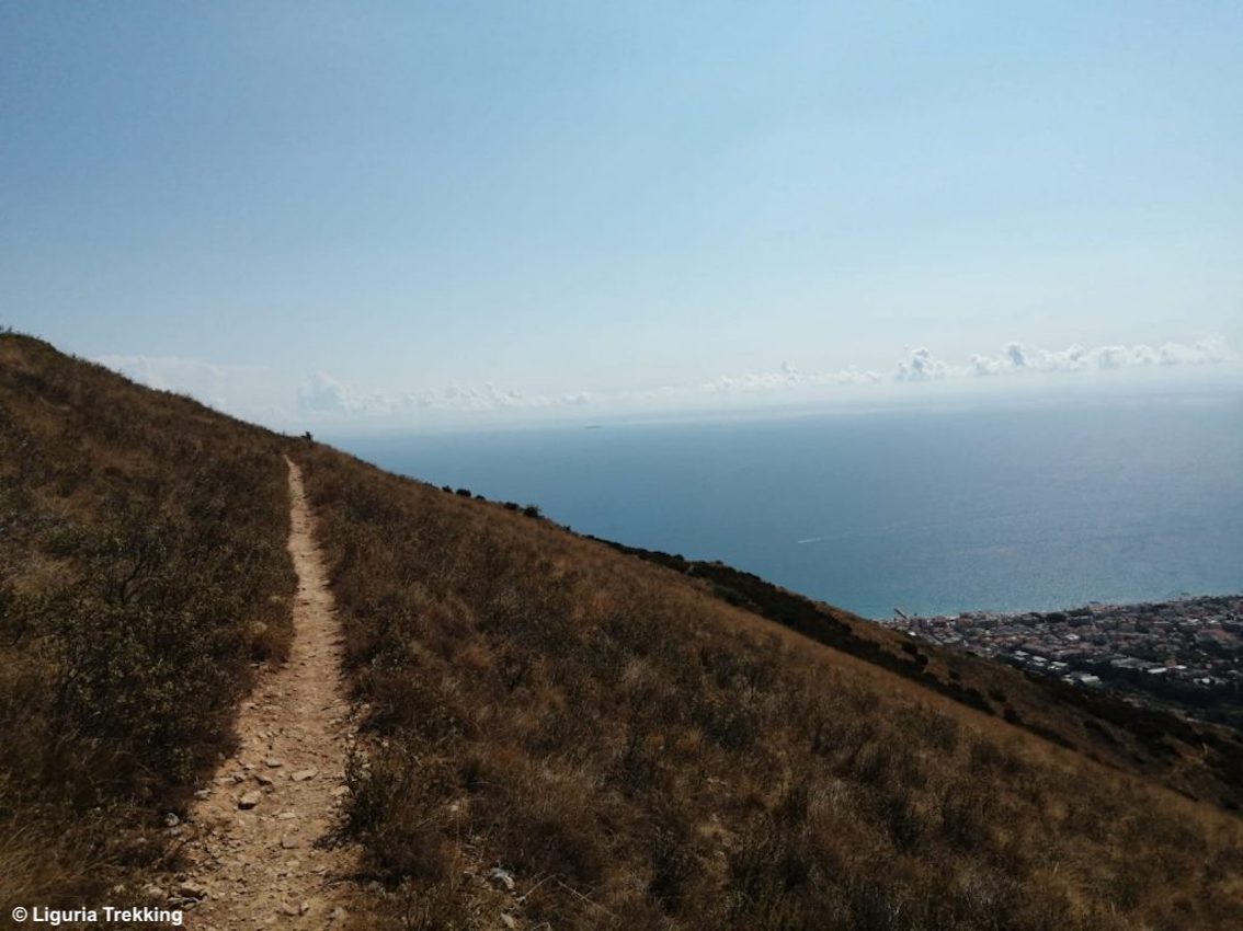 Sulle tracce di Napoleone nel ponente ligure: un trekking al Monte Croce e Monte Piccaro da Borghetto Santo Spirito