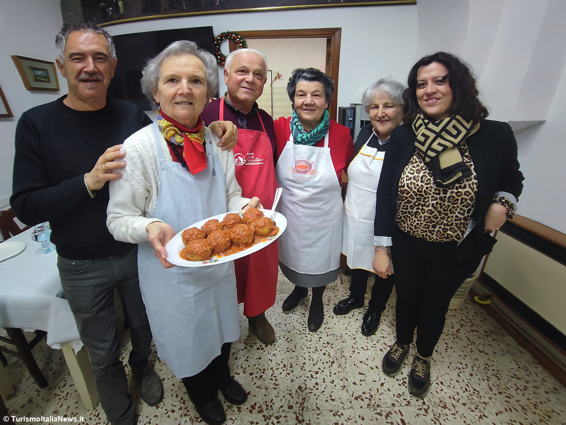 A Monterubbiano un borgo da scoprire e da assaggiare: nelle Marche tra le mura di Francesco Sforza spuntano le Tagliatelle fritte