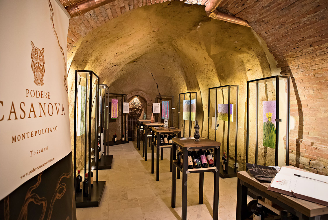 Nel cuore di Montepulciano apre il Podere Casanova Wine Art Shop: luogo d’incontro all’insegna del vino e dell’arte