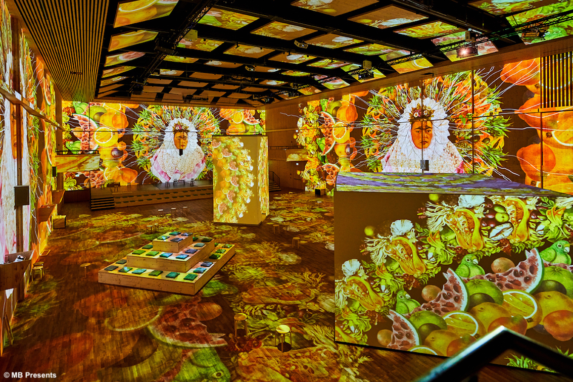 "Viva Frida Kahlo": mostra multimediale sulla vita travagliata dell'artista al Viage Digital Art Theatre di Bruxelles