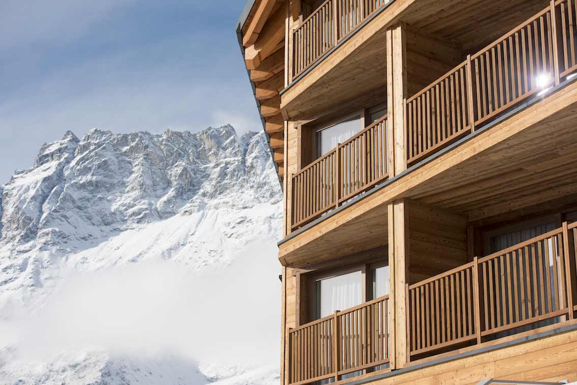 Breuil-Cervinia, tra le piste da sci due interventi architettonici e due identità: ecco l’Hotel Principe delle Nevi