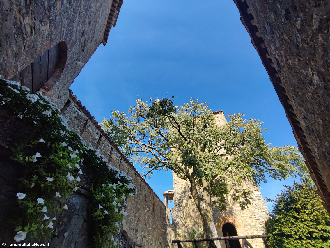 Ma che bel Castello! A Gropparello per scoprire storie, tradizioni, gusto e presenze imprevedili nella terra del Ducato di Parma