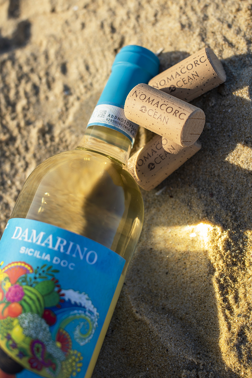 La prima chiusura per vini al mondo prodotta riciclando plastica raccolta nelle zone costiere: da Donnafugata anteprima mondiale