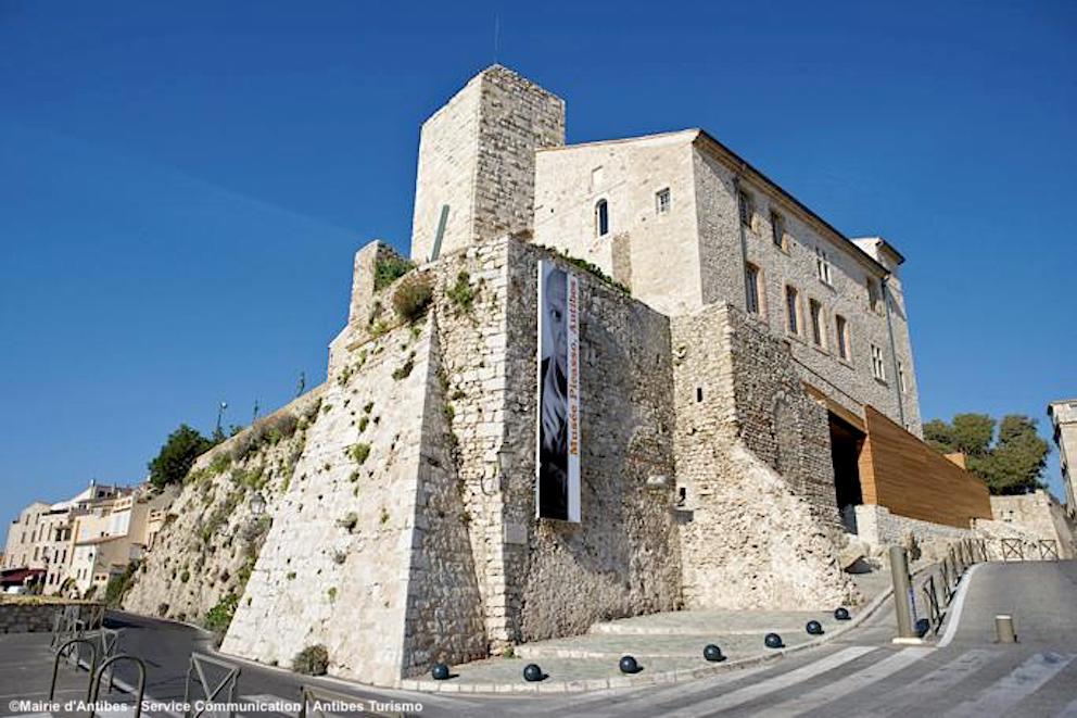 Francia, i luoghi da vedere sulle tracce del poliedrico maestro: Château Grimaldi di Antibes, il castello-atelier di Picasso