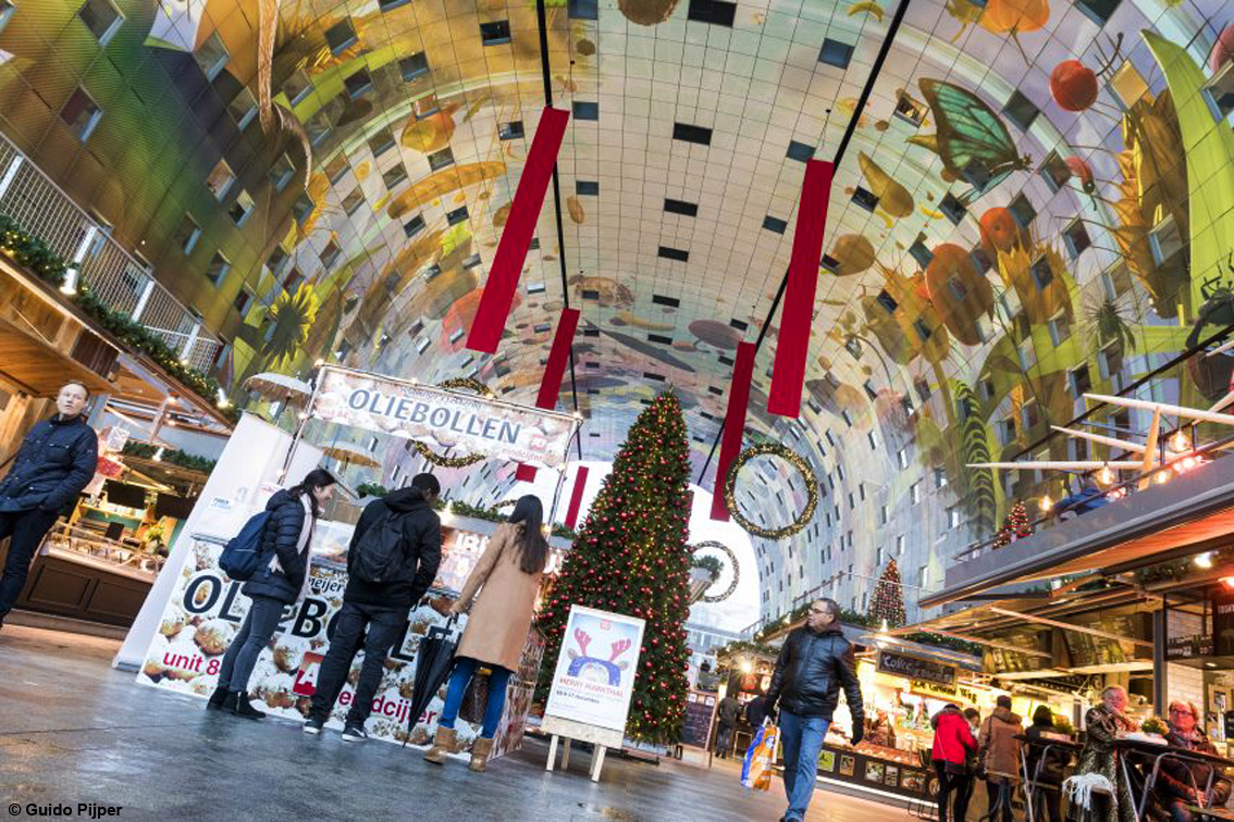 Rotterdam: Natale tradizionale e Capodanno contemporaneo, il buio delle lunghe notti invernali si trasforma in festa