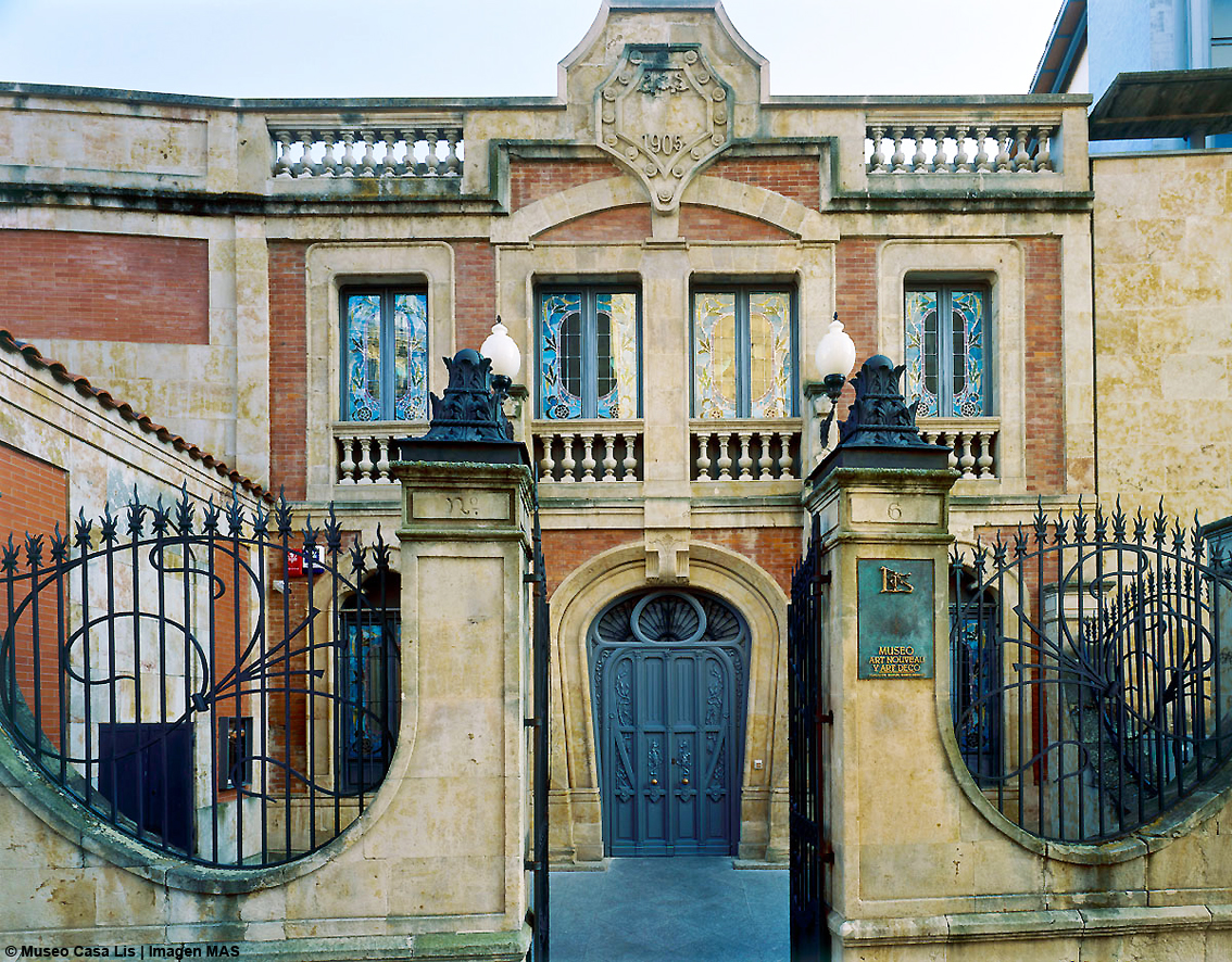 Museo Art Nouveau y Art Déco. Casa Lis, Salamanca