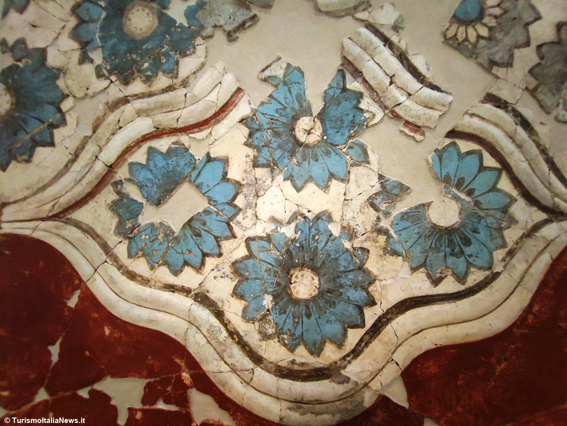 Akrotiri di Thira, il gioiello archeologico di Santorini: viaggio nel tempo per incontrare i suoi abitanti che l'avevano resa grande e generosa