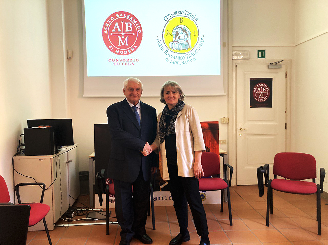 Nasce Terre del Balsamico, il Consorzio che riunisce l'Aceto Balsamico di Modena Igp e l'Aceto Balsamico Tradizionale di Modena Dop