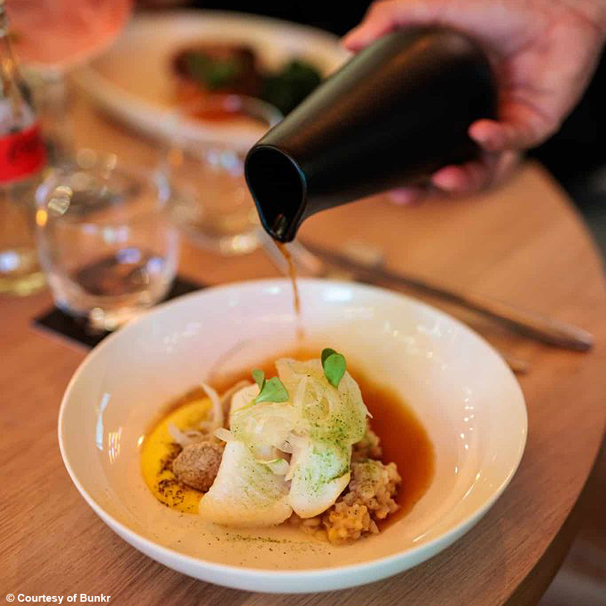 Bunkr, il ristorante di Eindhoven che unisce intelligenza artificiale e gastronomia nell’iconico ex bunker