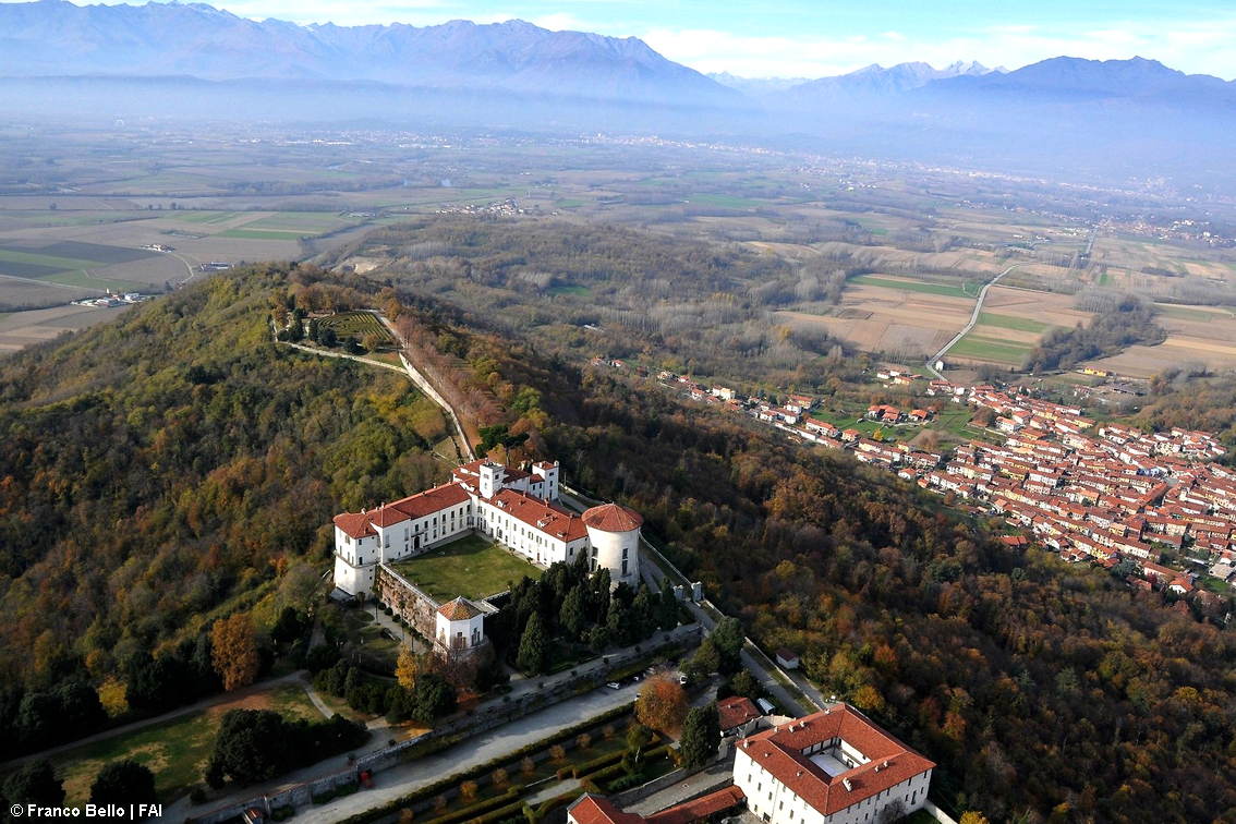 images/stories/varie_2024/Caravino_CastelloParcoDiMasino_TO.jpg