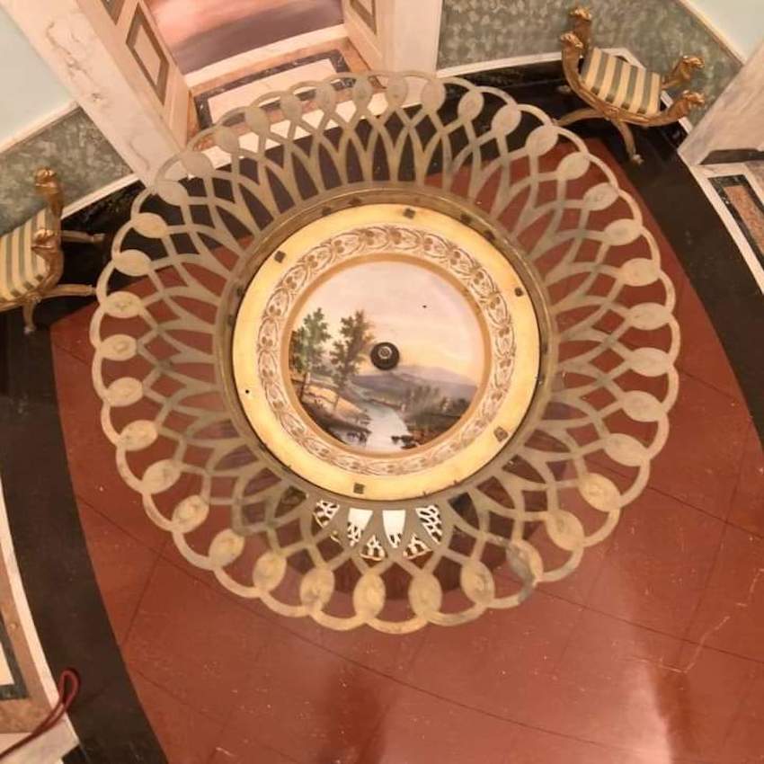 Dopo oltre 70 anni negli Appartamenti Reali della Reggia di Caserta torna "a casa" il centrotavola di Raffaele Giovine
