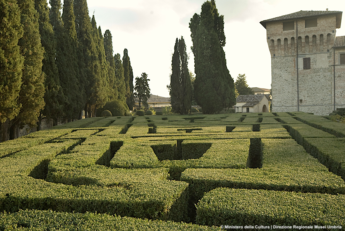 E' in Umbria uno dei più antichi labirinti vegetali d’Europa: il Labirinto del Castello Bufalini diventa visitabile a cadenza regolare