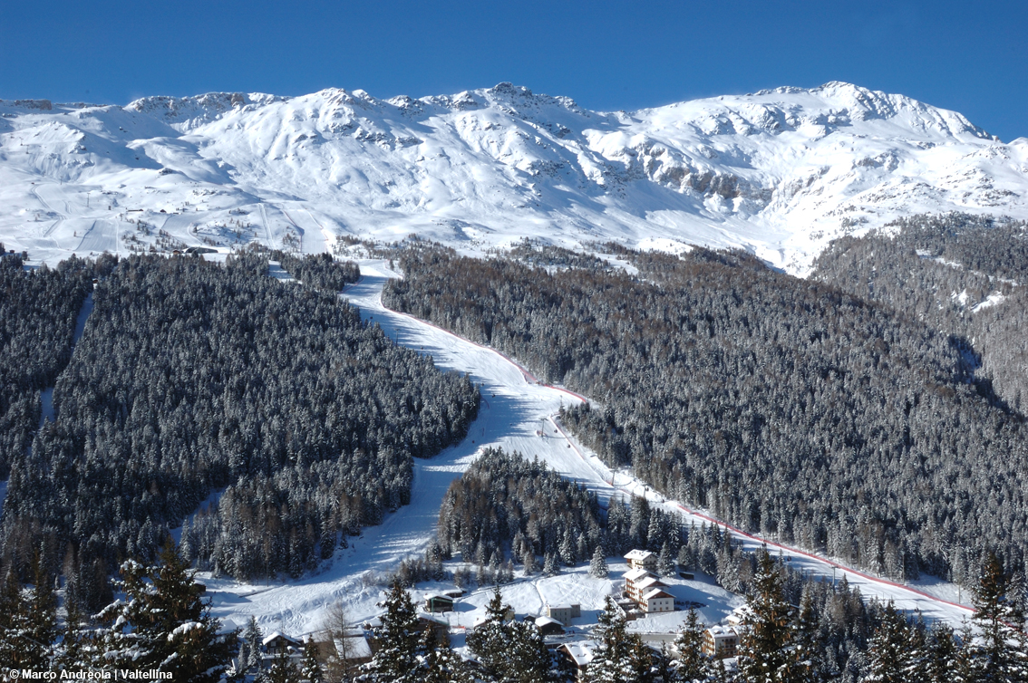 400 km di piste per lo sci alpino e 200 km per lo sci nordico, snowpark e babypark: stagione invernale al via in Valtellina