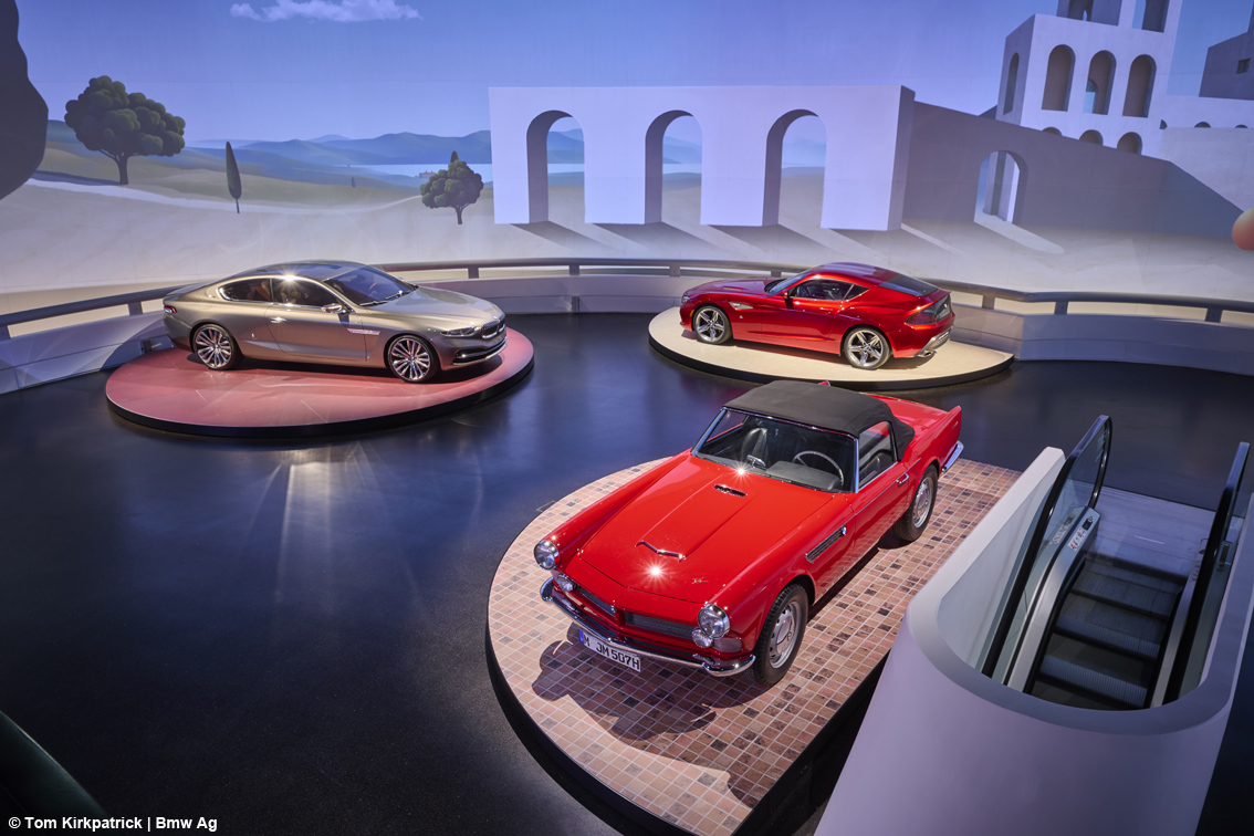 L’eleganza prende velocità: l’anima italiana dietro le forme Bmw, con “Belle Macchine” il nostro design va in mostra