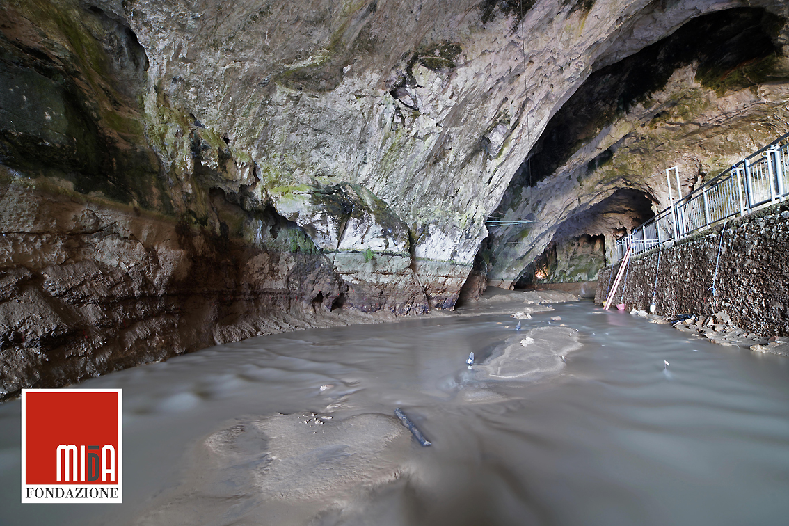 images/stories/varie_2025/Grotte_di_PertosaAuletta_01.jpg