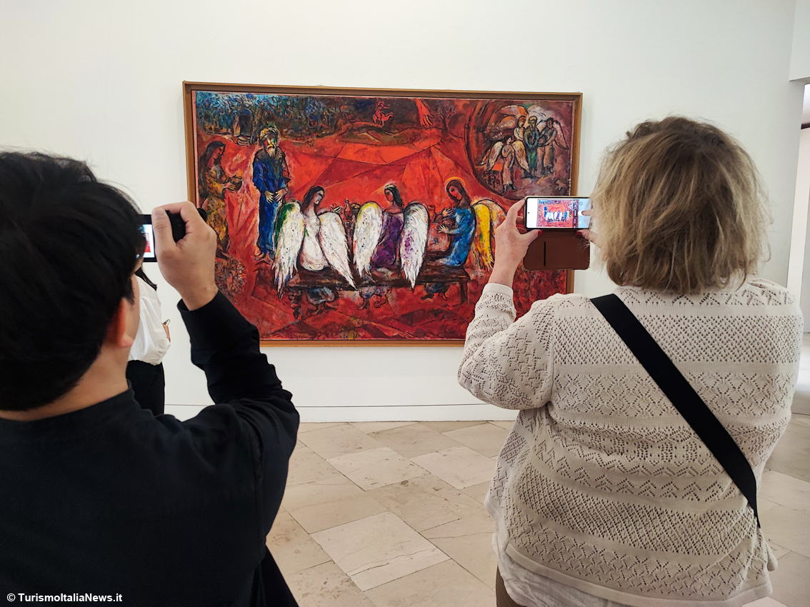 Nel cuore di Nizza, tra arte e sogno: un viaggio nel Museo Marc Chagall, il suo manifesto finale