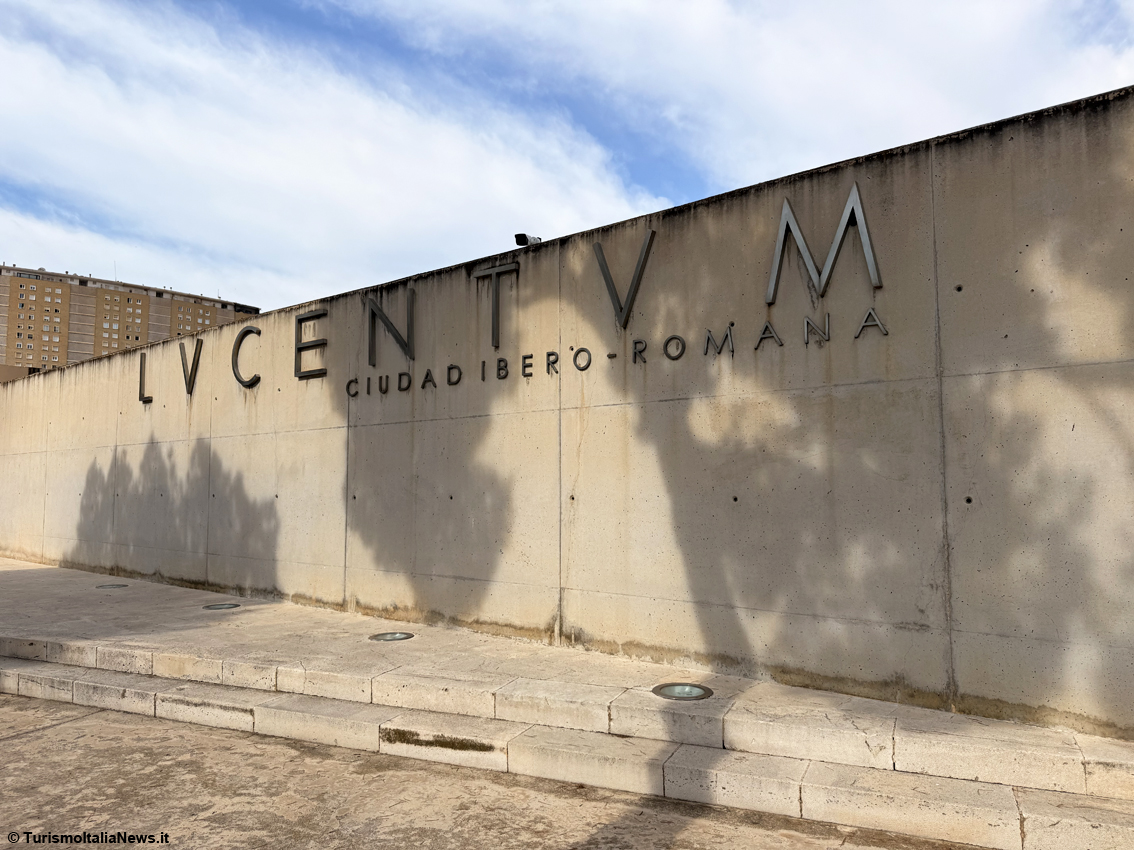 A Lucentum nel cuore dell'antica Alicante, tra fortificazioni iberiche, mosaici romani e impronte impresse nel tempo