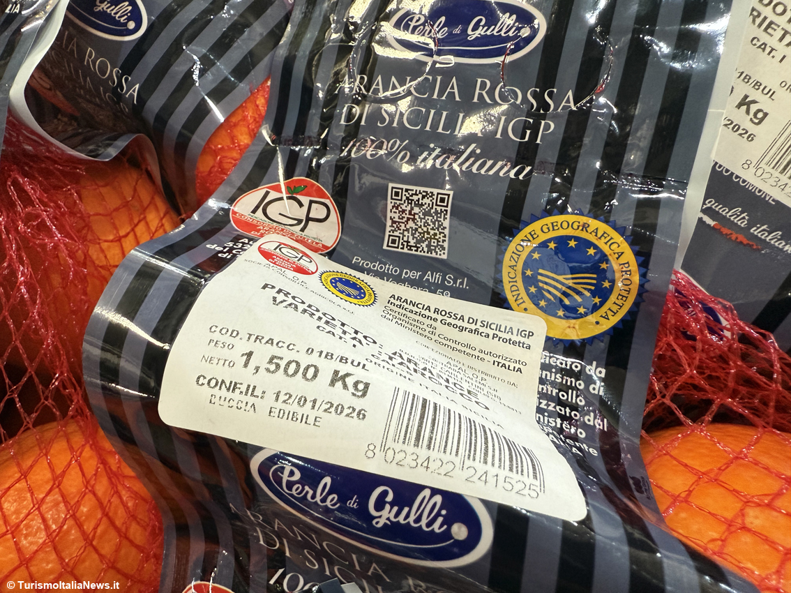 Excellence is born beneath Mount Etna: a journey into Sicilian Blood Oranges Pgi, beauty you can taste