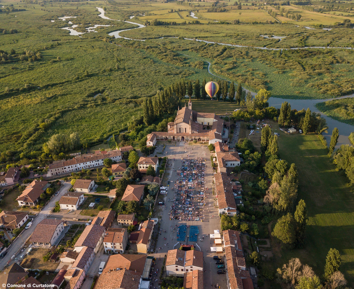 Sei secoli di meraviglia: con l’Antichissima Fiera delle Grazie e i madonnari il Ferragosto diventa un capolavoro a cielo aperto