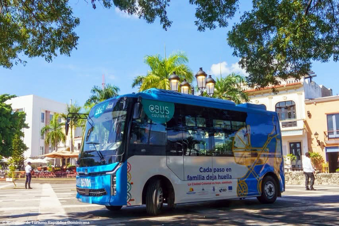 Santo Domingo cambia passo: autobus elettrici e meno auto per riscoprire la Città Coloniale, l’isola caraibica è decisamente green