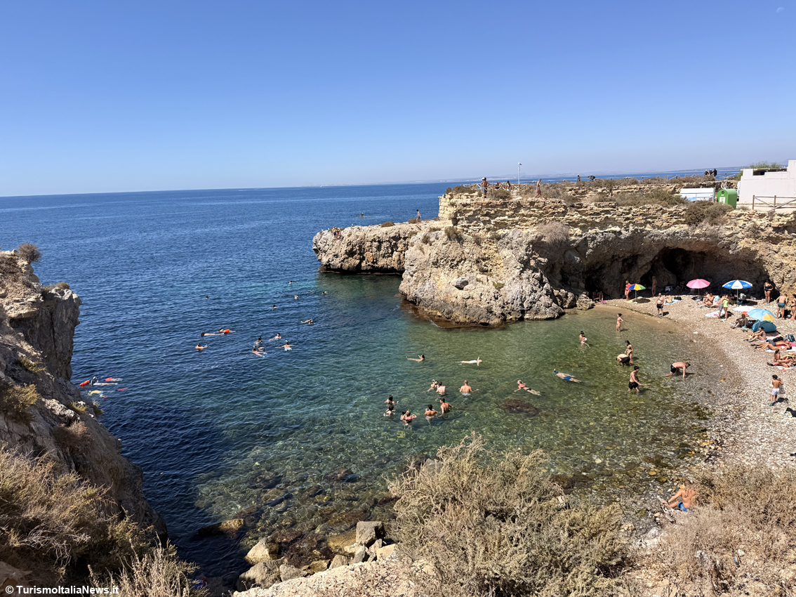 Tabarca, l'isola che non è un'isola (sola): il minuscolo arcipelago di Alicante dove la storia naviga insieme al Mediterraneo