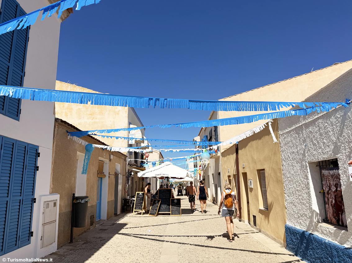 Tabarca, l'isola che non è un'isola (sola): il minuscolo arcipelago di Alicante dove la storia naviga insieme al Mediterraneo