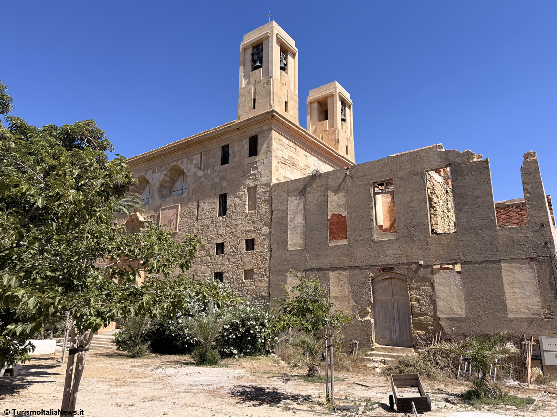 Tabarca, l'isola che non è un'isola (sola): il minuscolo arcipelago di Alicante dove la storia naviga insieme al Mediterraneo