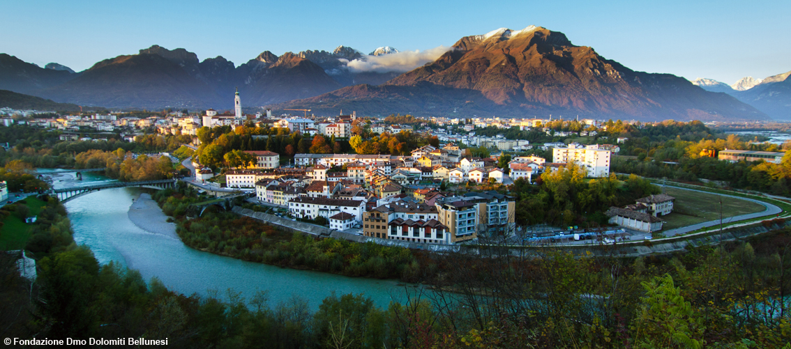 Belluno con l'ansa del fiume Piave