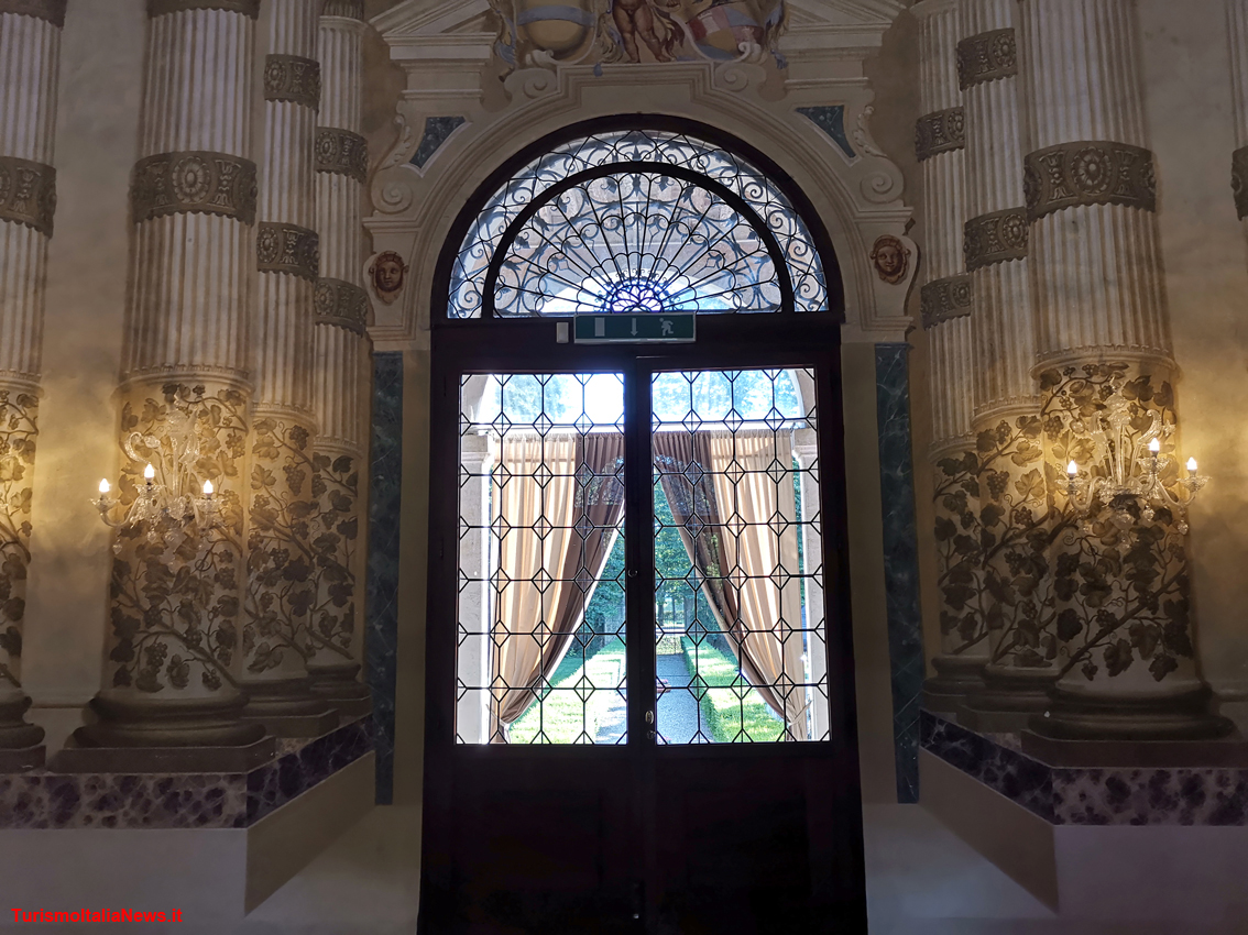 Architettura, arte, design, moda, fashion, italian style: c’è davvero tutto questo a Villa Foscarini Rossi, a Stra