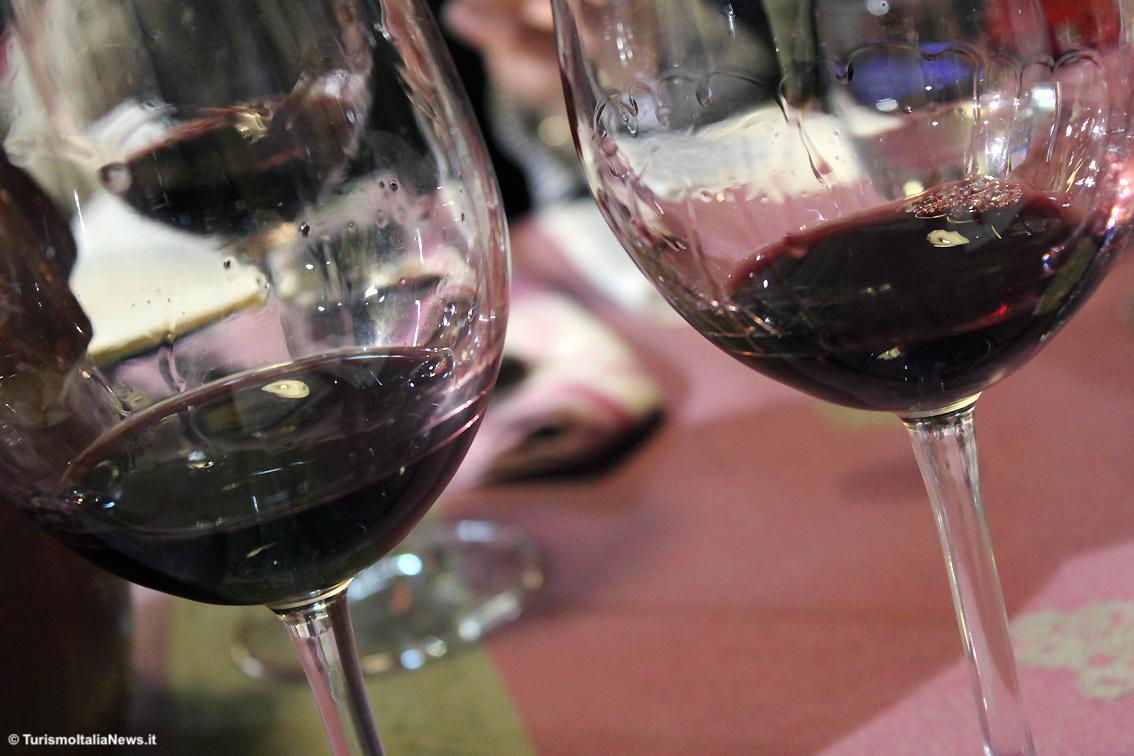 Enoturismo, costituita nel Lazio l'associazione “Bibere de Arte” che gestirà il progetto “L’arte da bere - le Dimore del vino”